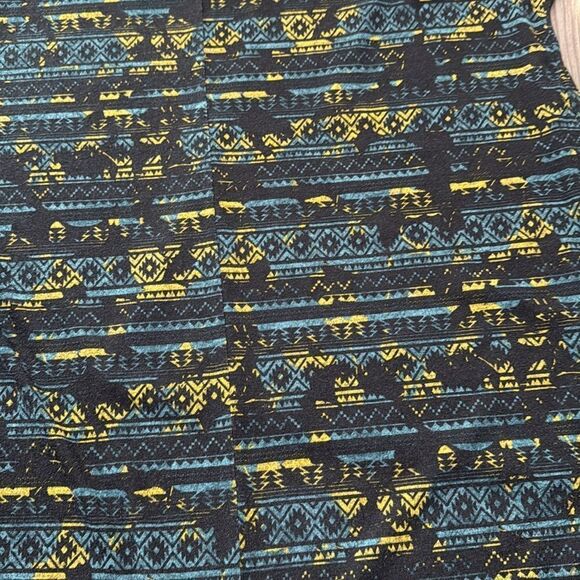 LuLaRoe Lindsey Tribal Print Open Kimono - Picture 6 of 6
